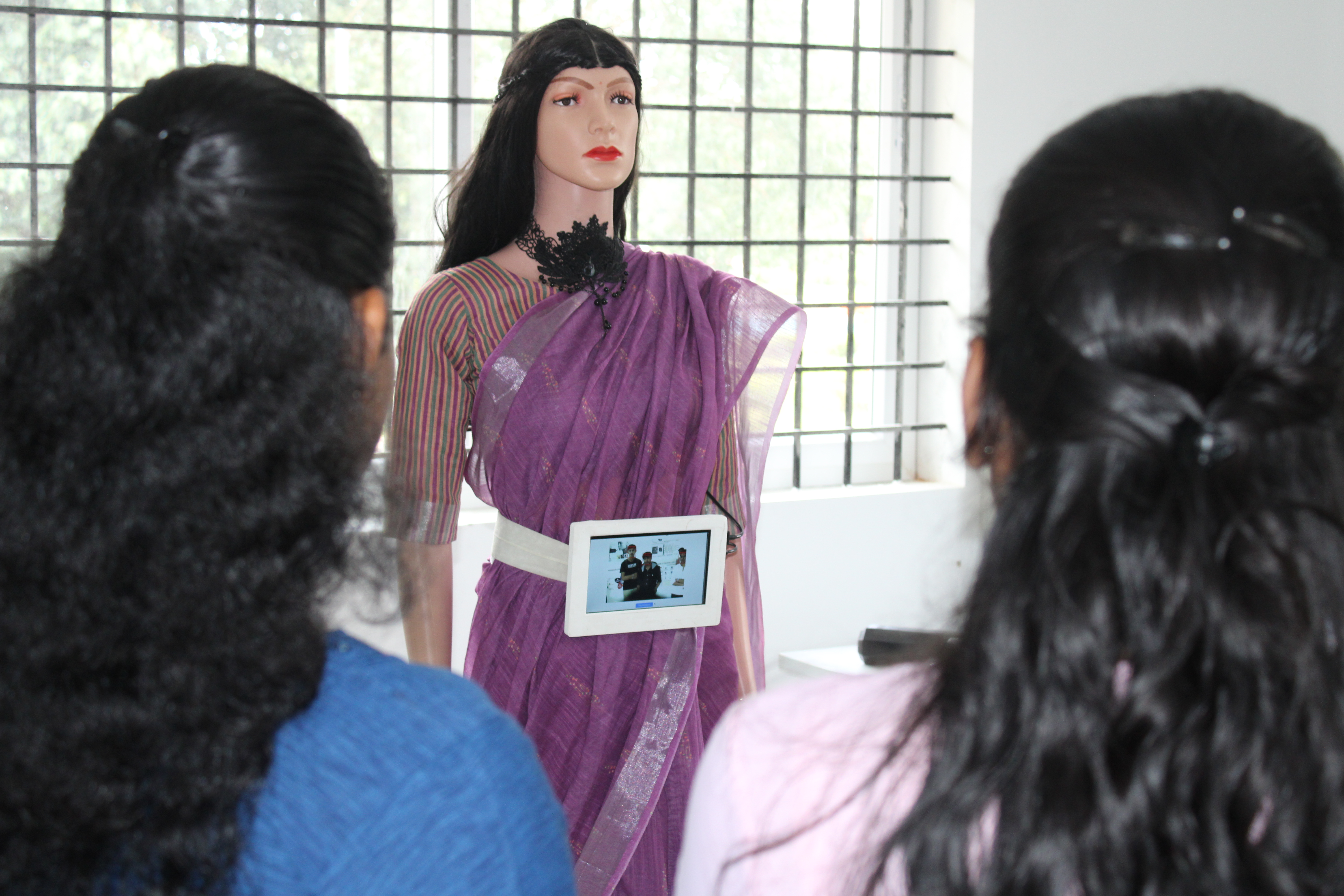 Tamil Nadu's First Humanoid AI Teaching Robot - iSmart 1