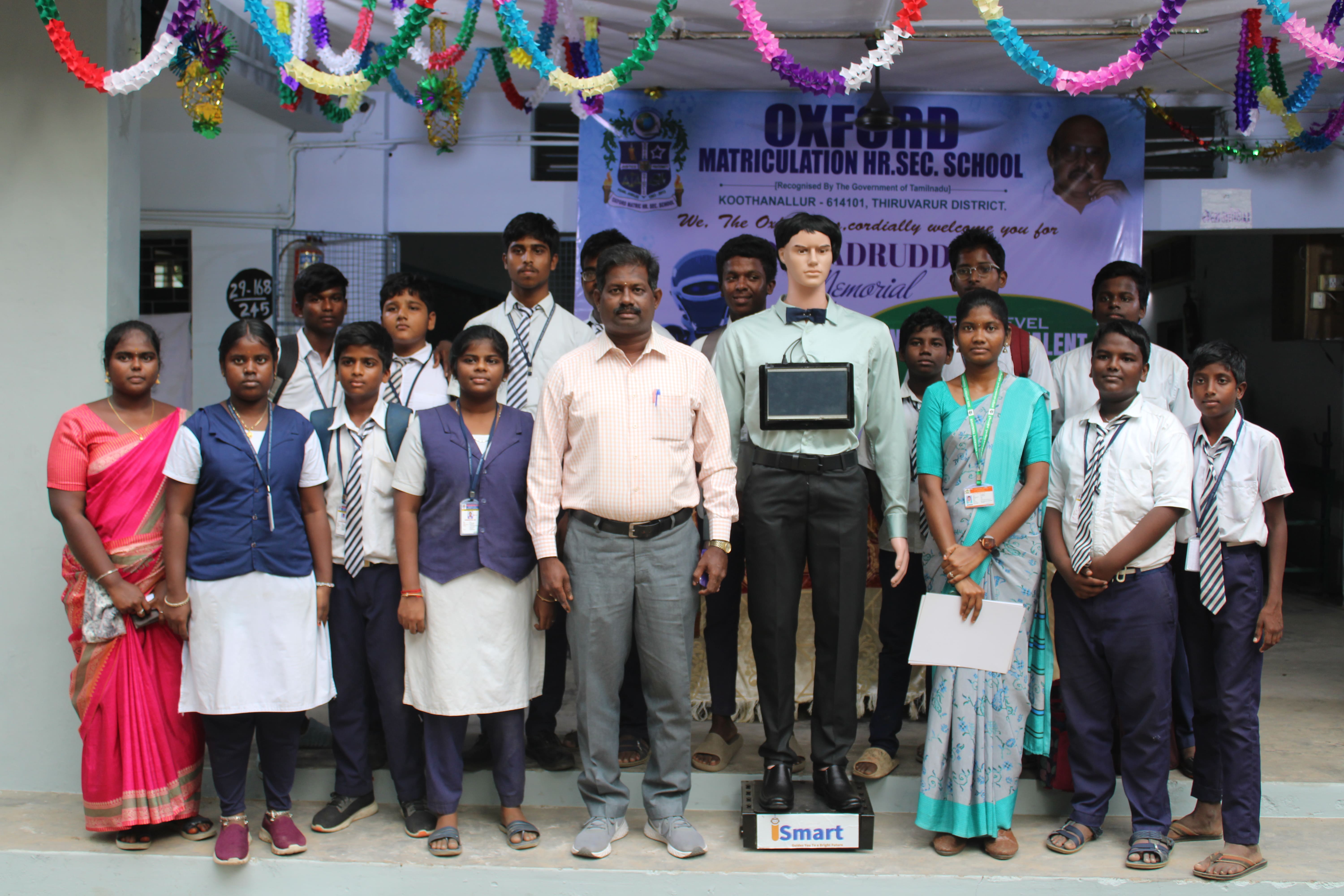 Tamil Nadu's First Humanoid AI Teaching Robot - iSmart 8